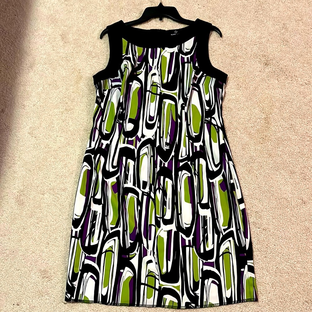 Ronni Nicole Black, White & Green Abstract Print Sleeveless Dress